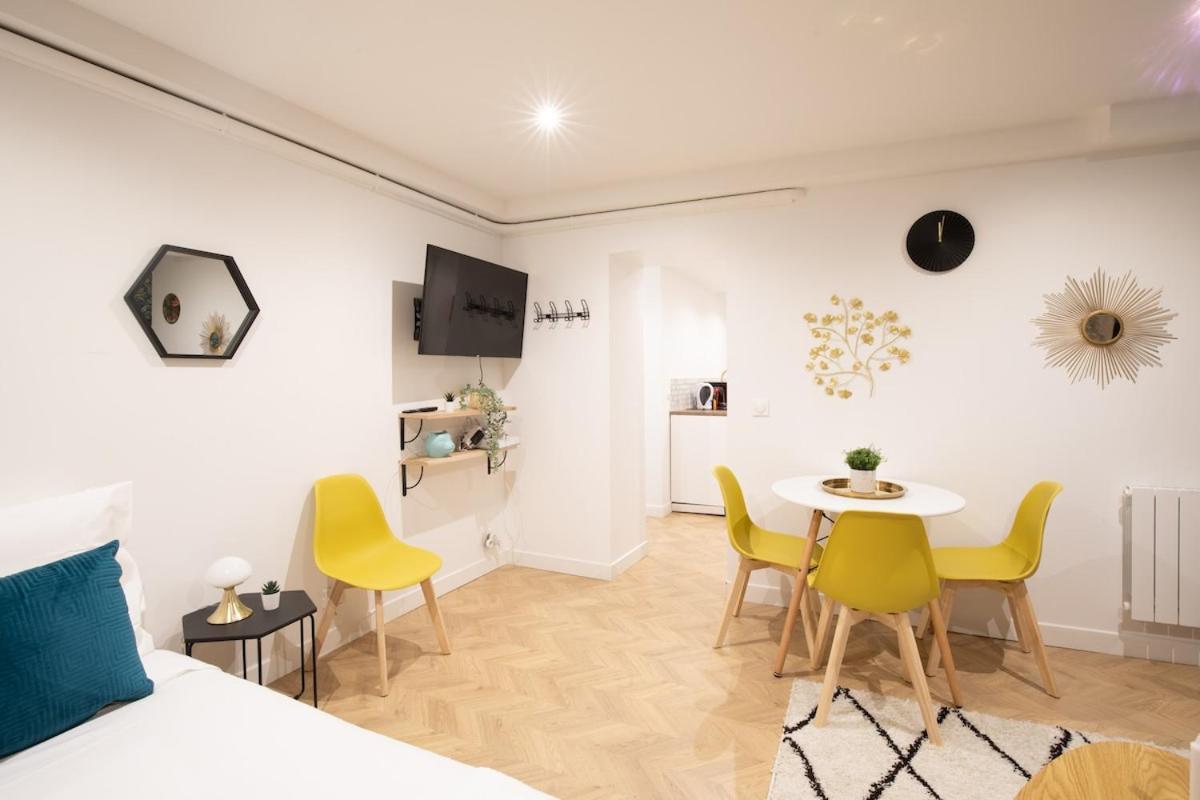 Appartement Charmant Proche De L'Arc Triomphe -2P Paris Exterior photo