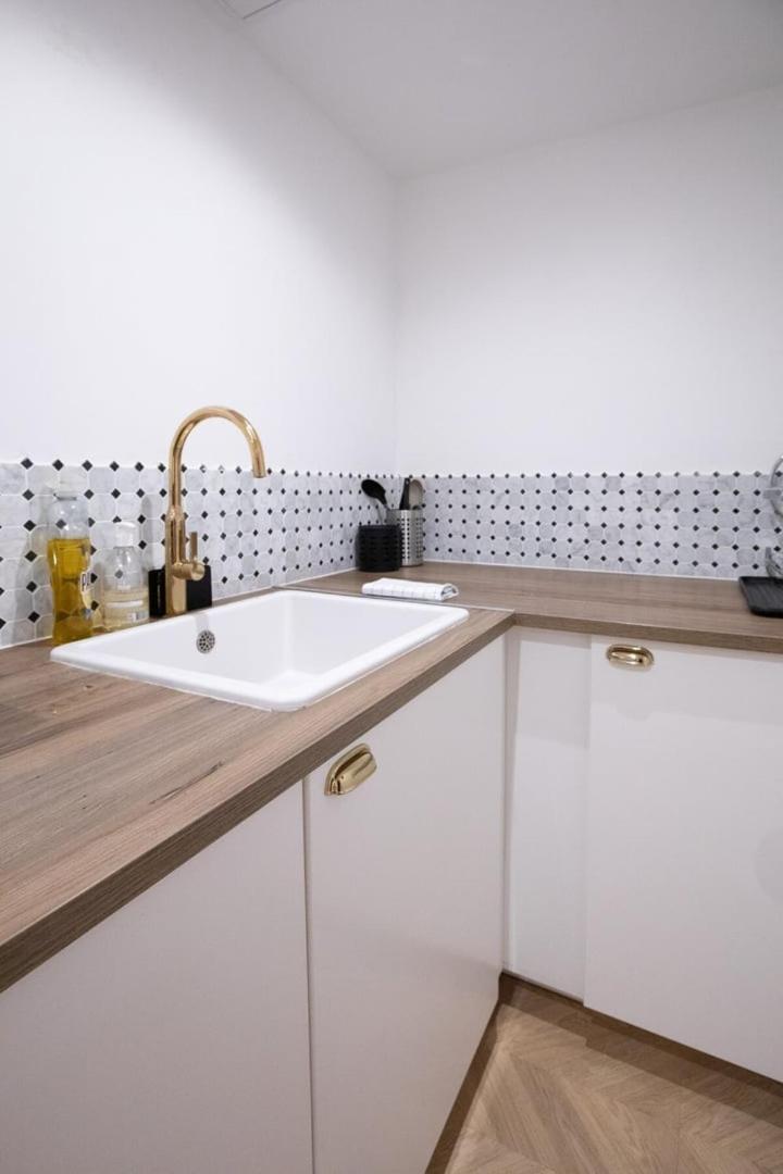 Appartement Charmant Proche De L'Arc Triomphe -2P Paris Exterior photo