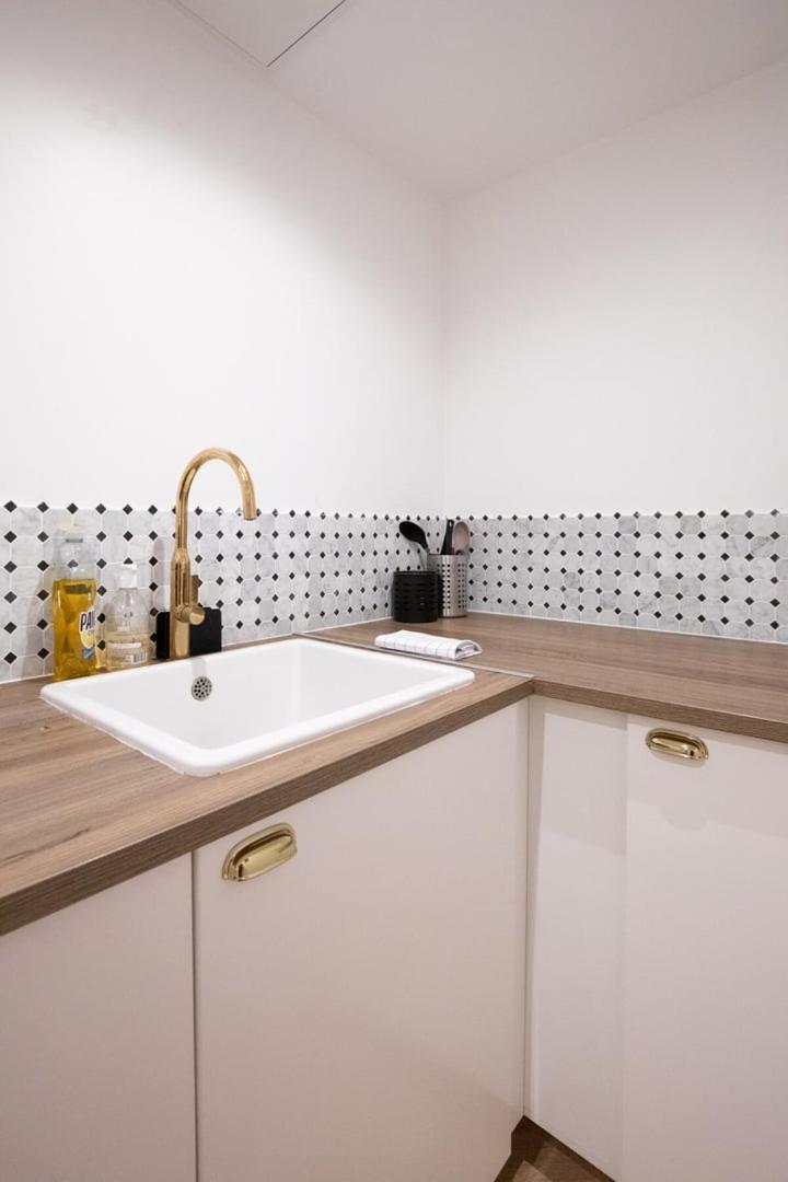 Appartement Charmant Proche De L'Arc Triomphe -2P Paris Exterior photo