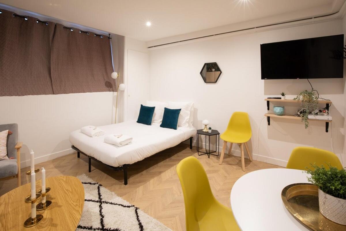 Appartement Charmant Proche De L'Arc Triomphe -2P Paris Exterior photo